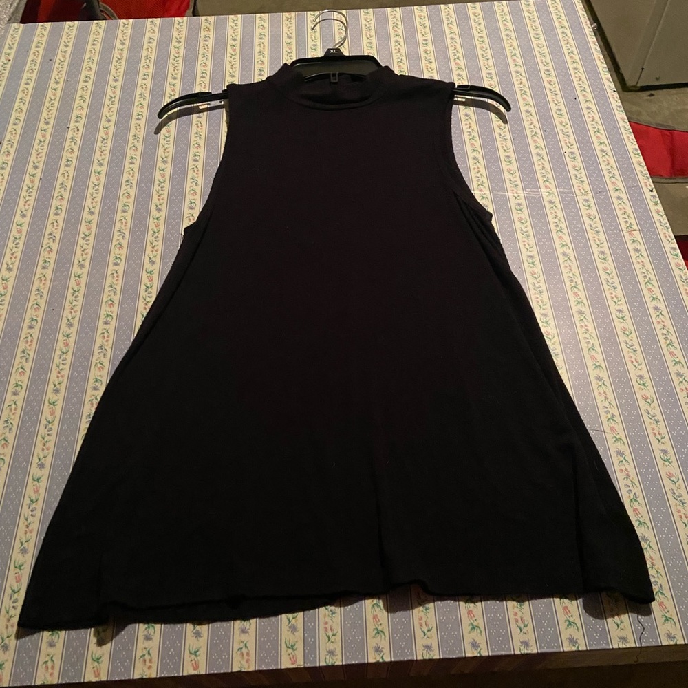 Sleeveless turtleneck *BOGO*